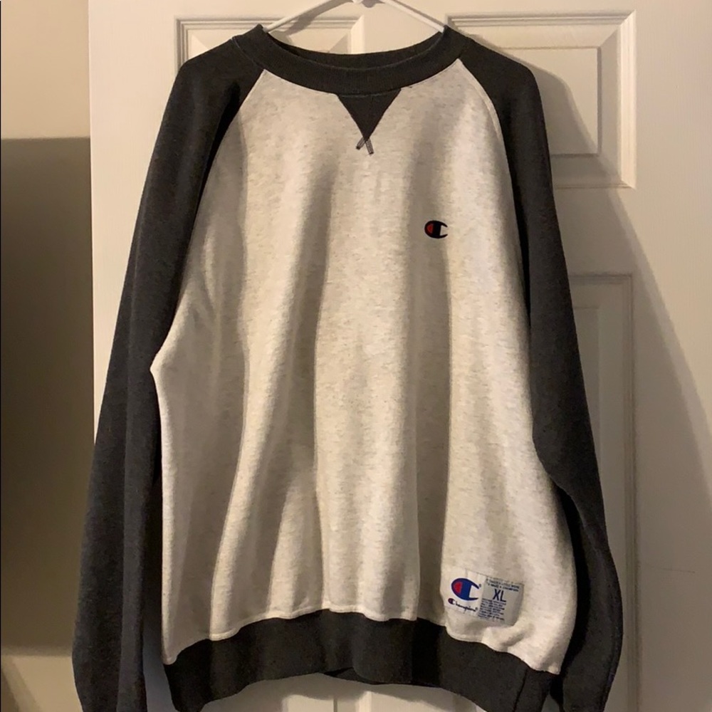 Men’s Gray and white champion sweatshirt